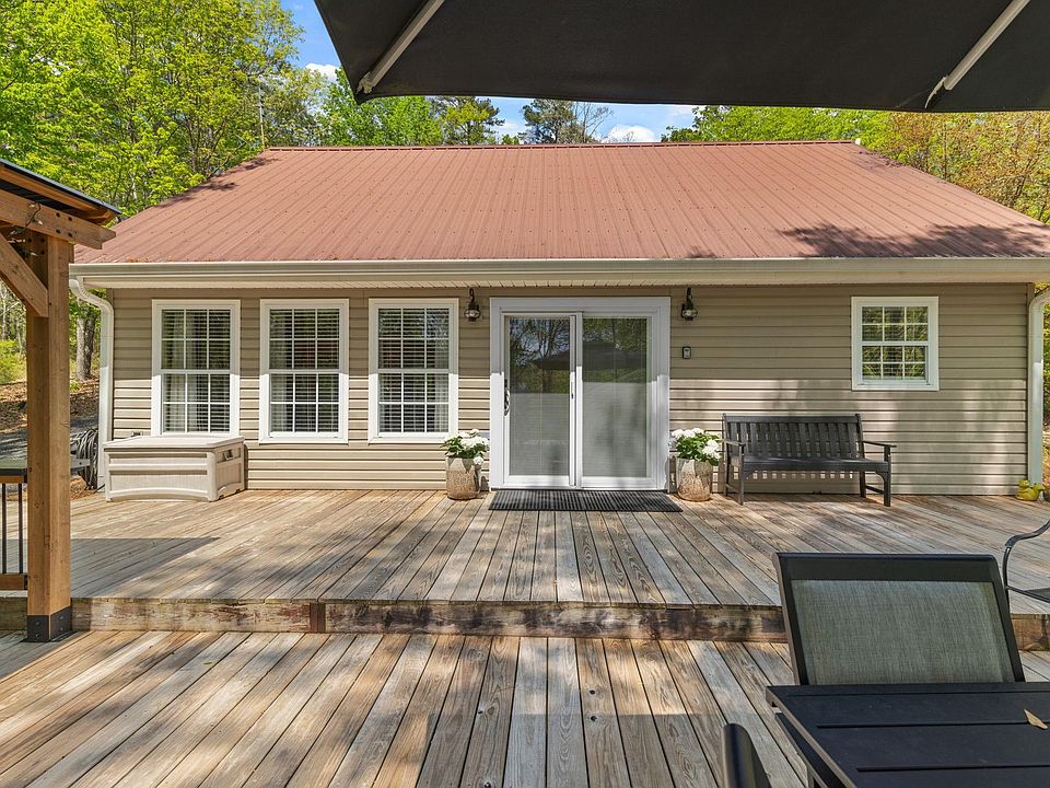 1st image of 528 Godsey Rd
