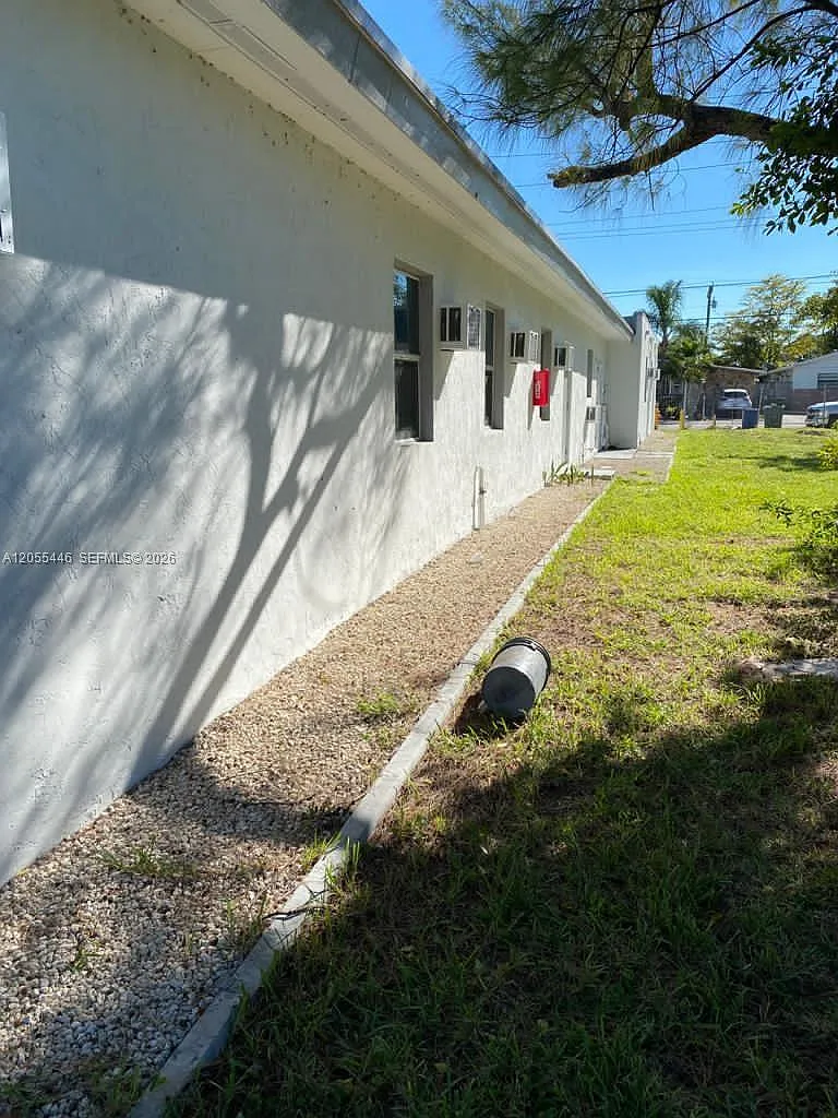 Carver Ranches Business S — Photo 3
