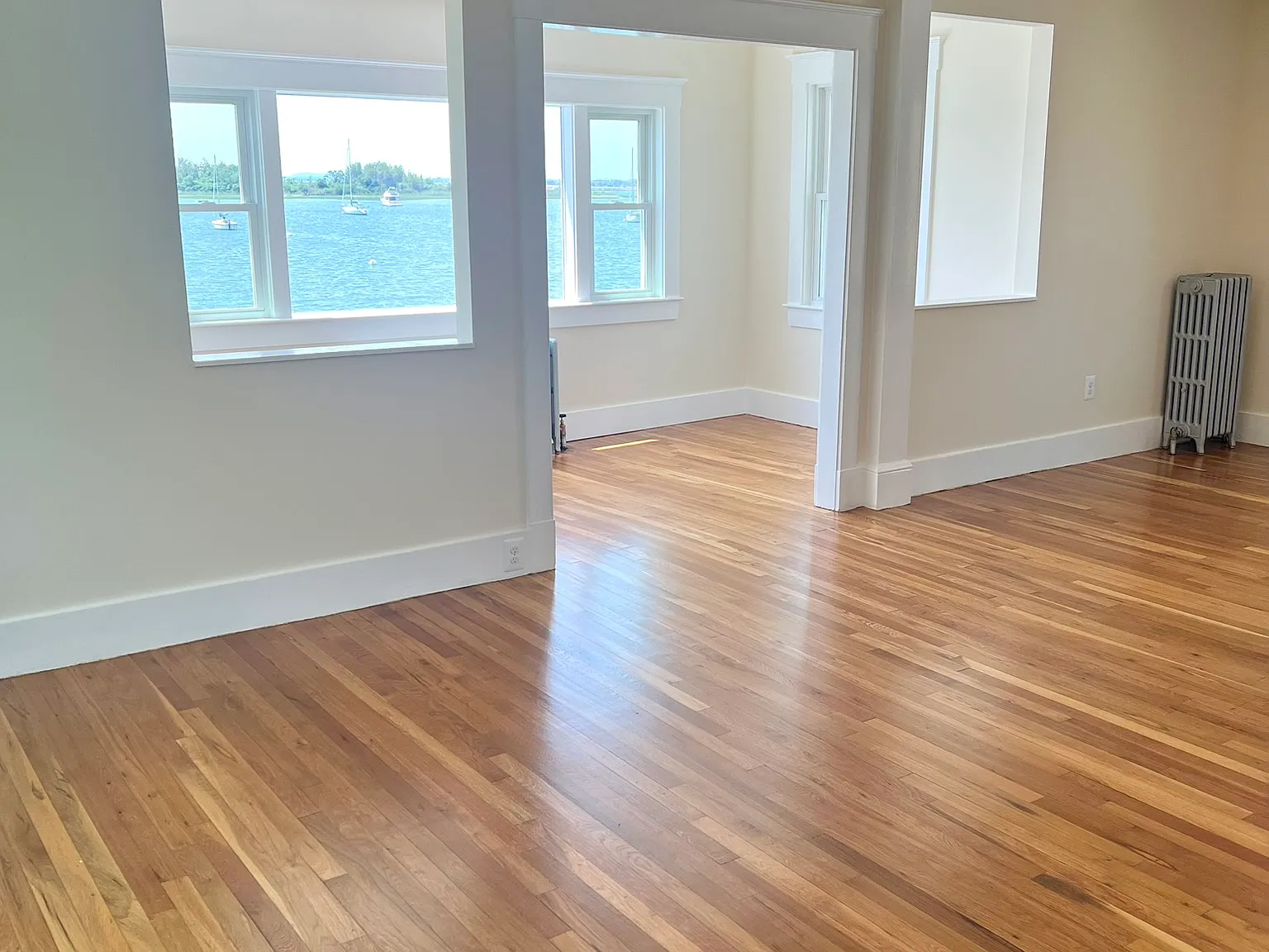 2 bed, 850 sqft, $3,000 — Photo 1