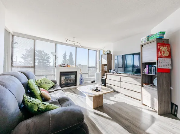 8180 Granville Ave #708, Richmond, BC V6Y 4G1