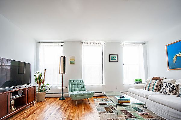 1st image of 271 Columbia St APT 2