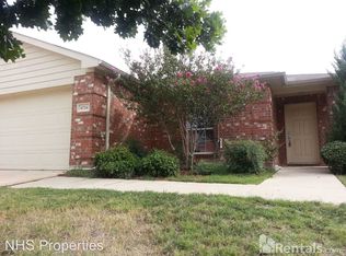 6724 Friendsway Dr, Fort Worth, TX 76137