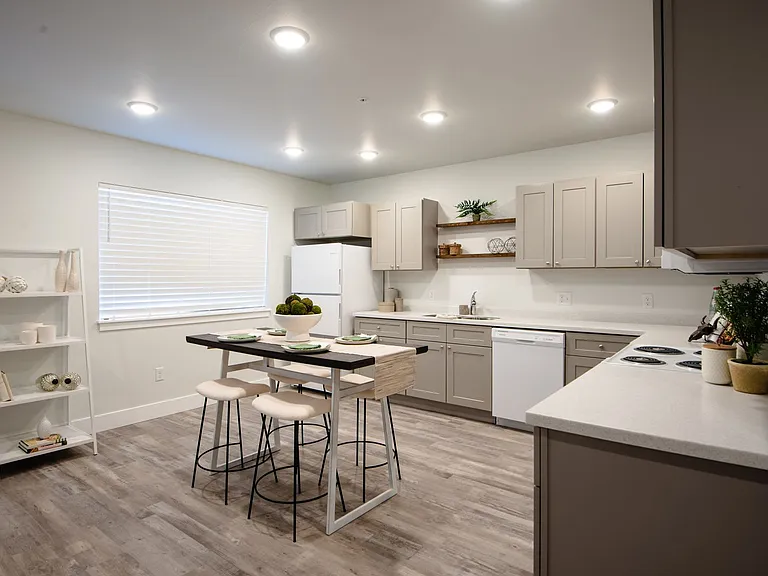 Millhouse East + West — Photo 5