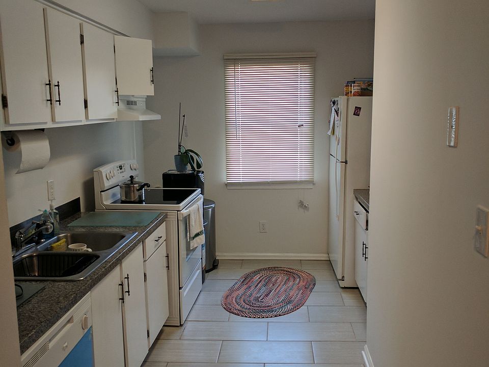 1st image of 106 Schultz St