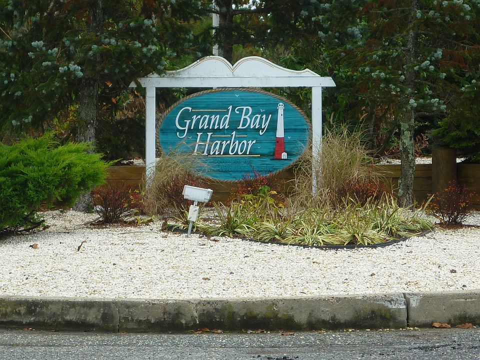 1st image of 18 Grand Bay Hbr