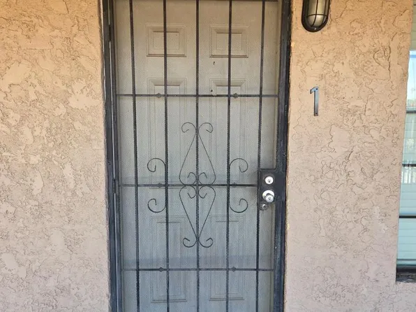 2444 E Danbury Rd, Phoenix, AZ