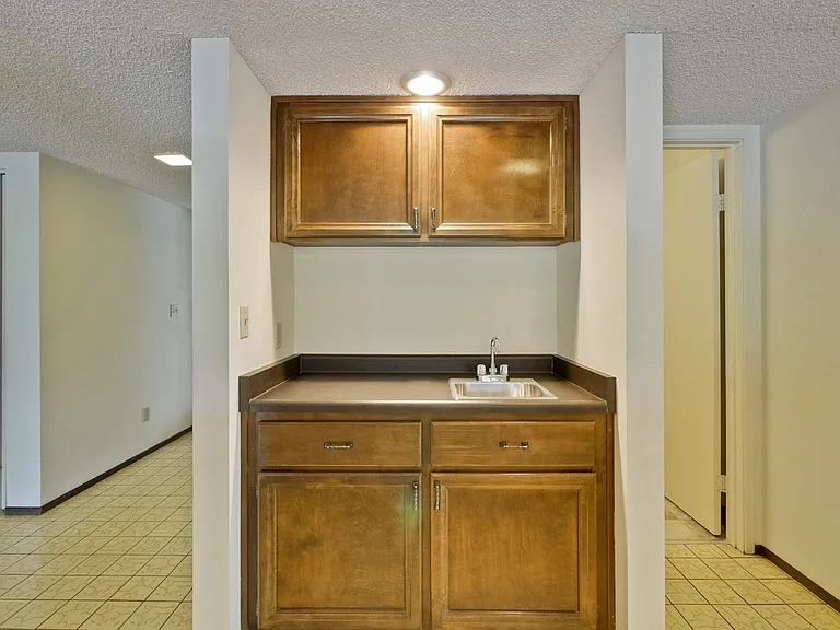 8224 Claret Ct — Photo 11
