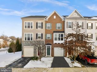 828 Savile Row Ter, Purcellville, VA