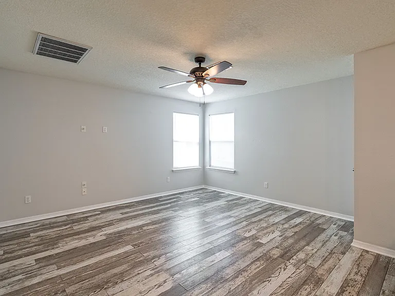 1210 Bassano Way — Photo 14