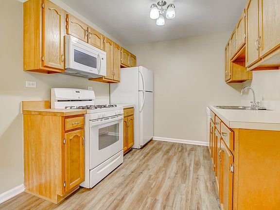 3rd image of 759 Sterling Ct APT A1