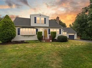 8 Meridian Rd, Wenham, MA 01984