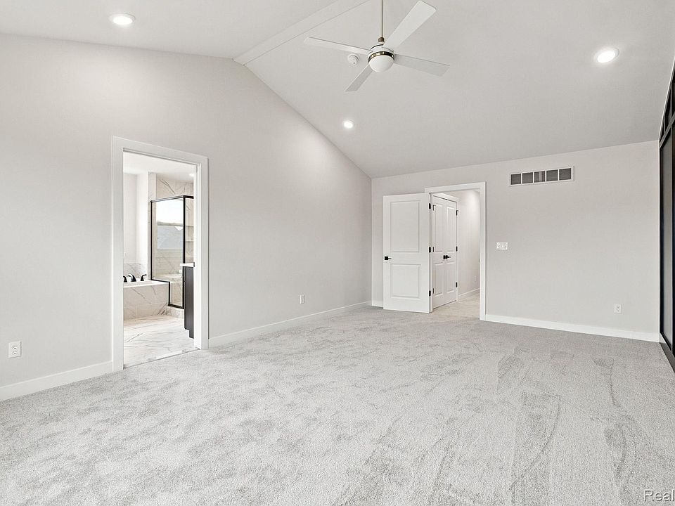 4075 Blossom Dr, photo 30
