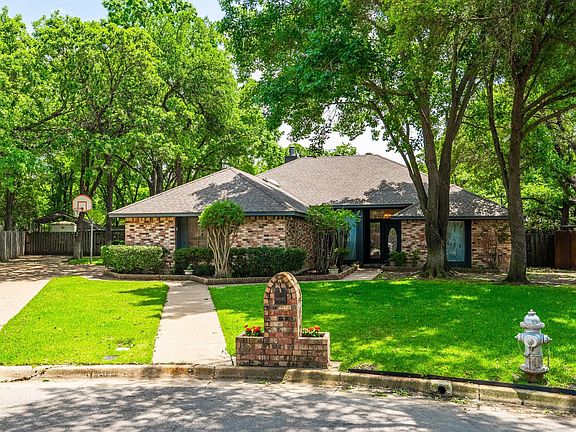 2nd image of 2401 Oak Shadow Ct