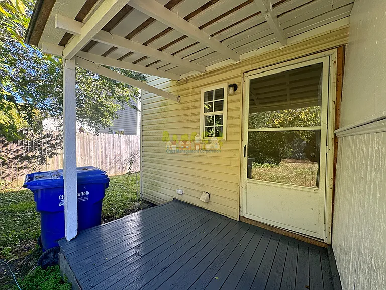 425 Wellons St — Photo 3