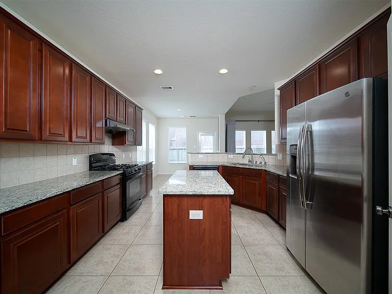 12802 Flat Creek Dr — Photo 8
