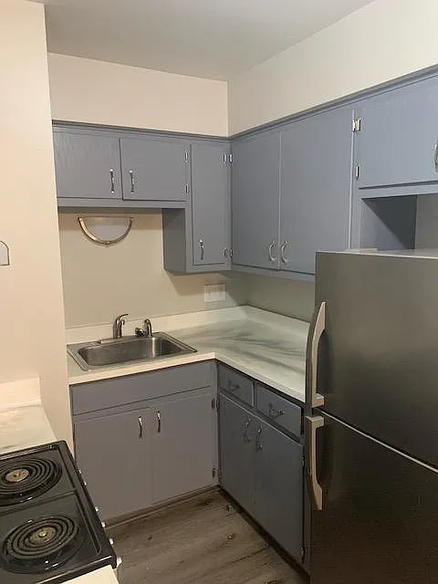 3849 S 76th St — Photo 3