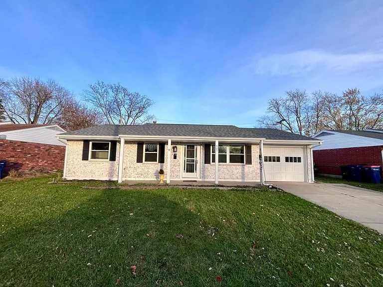 907 Falmouth Ave — Photo 1