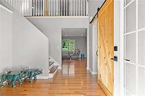 4 bed, 2.5 bath, 2478 sqft, $4,900 — Photo 3