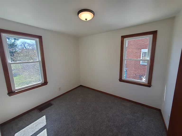 149 Fernald Ave — Photo 26