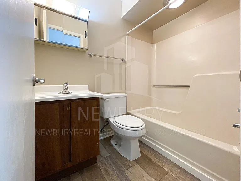 120 Clearview Mdws — Photo 14