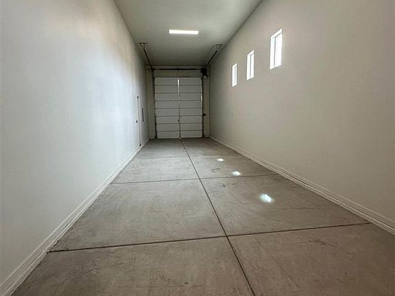 5th image of 14600 E 42nd Pl
