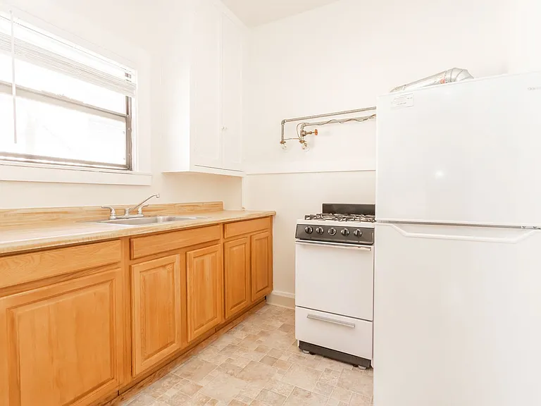 3205 College Ave — Photo 12