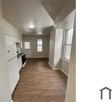 4 bed, $1,600 — Photo 3