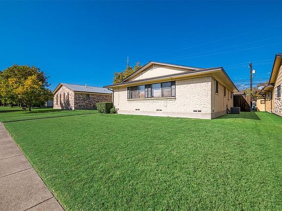 3rd image of 3517 Knight Ln