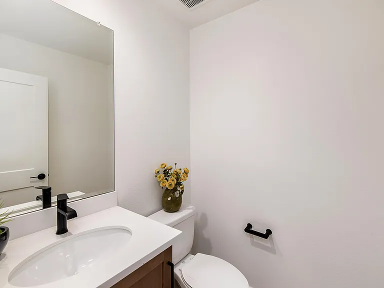 4618 Catmint Ln — Photo 25