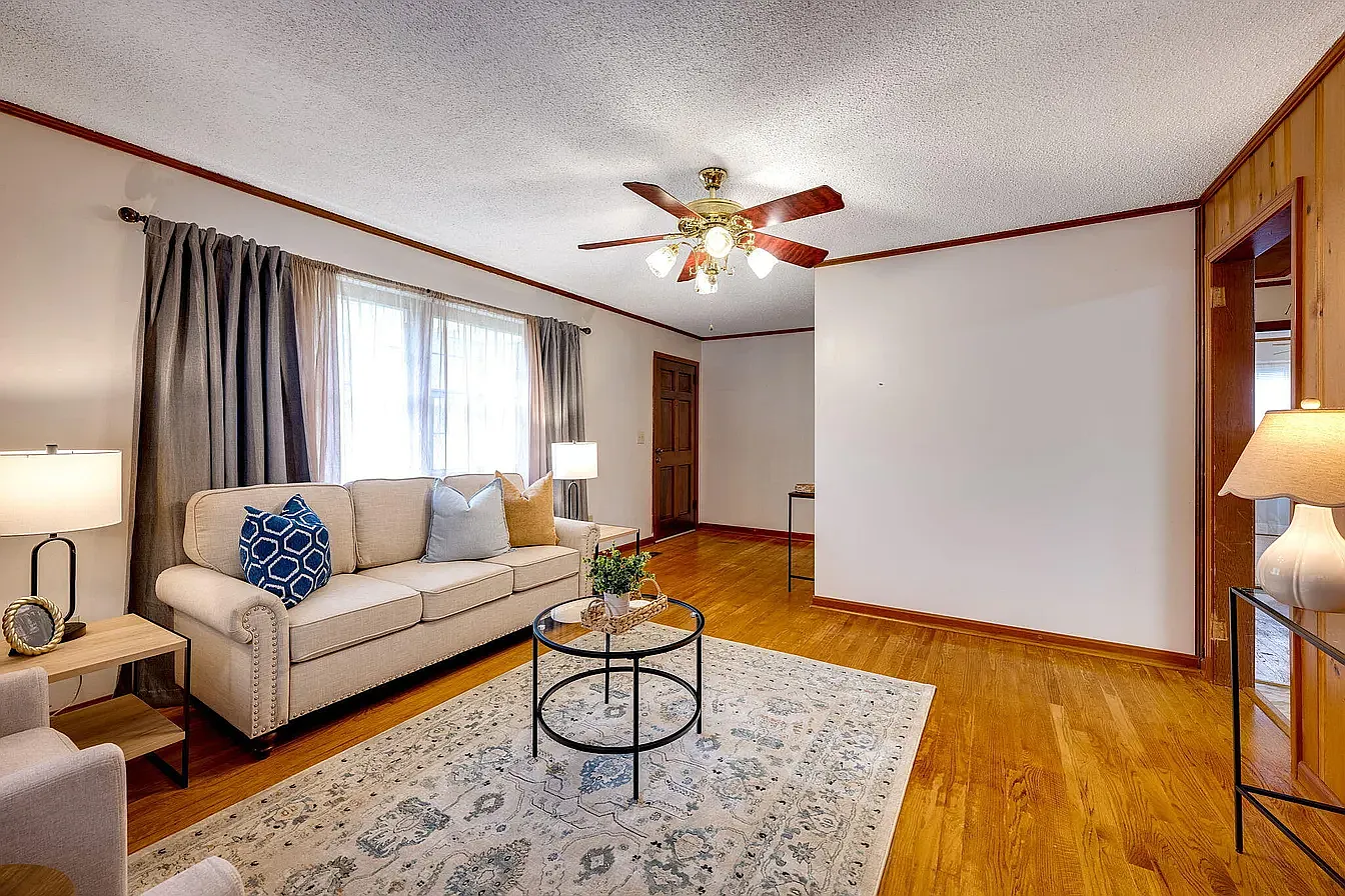 1 bed, 1034 sqft, $1,475 — Photo 3