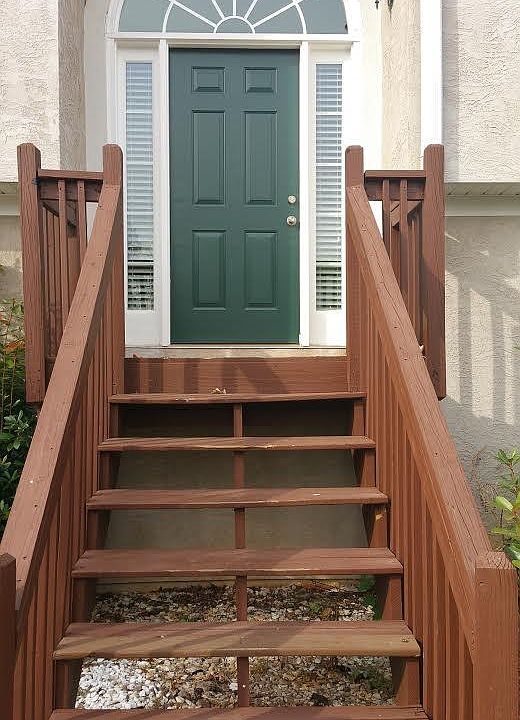 2nd image of 322 Summit View Dr