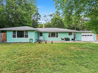748 W Irish St, Sanford, MI 48657
