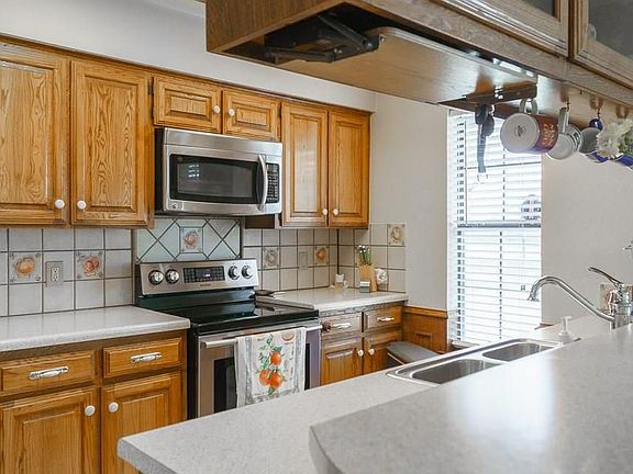 5th image of 304 Eastridge Dr