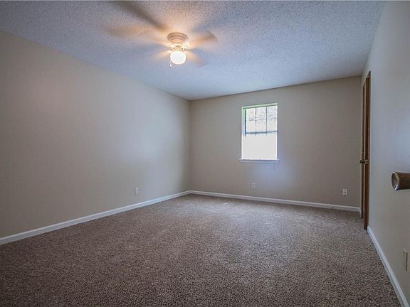 5th image of 817-819 S 28th St