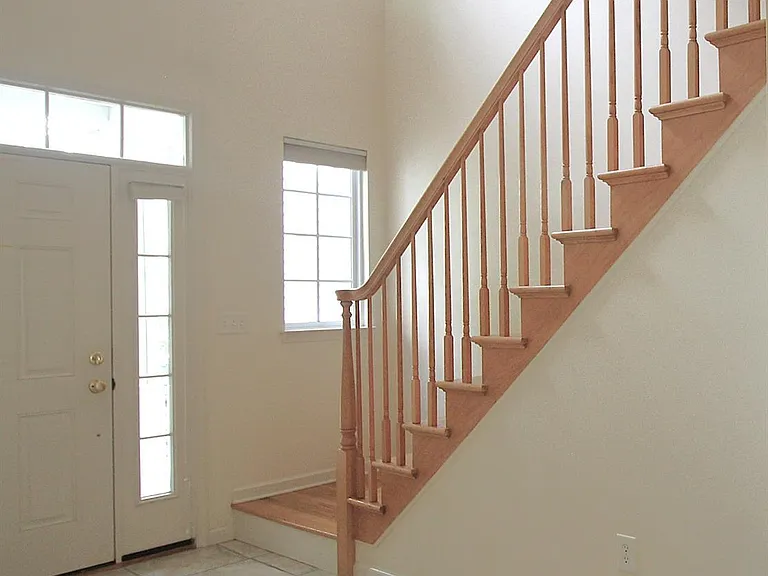 72 Truman Ave — Photo 2