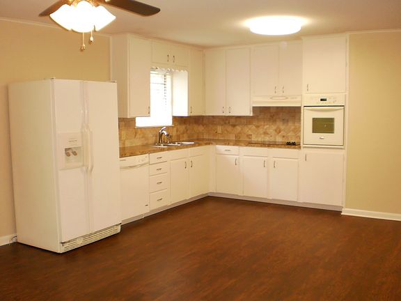 4th image of 8158 Kevin Dr