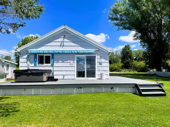 98 Stocum Rd, Dundee, NY 14837