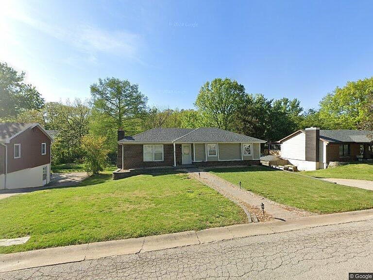 1st image of 4931 Brookview Dr