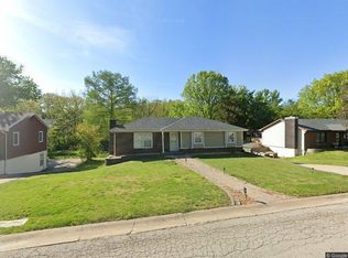 4931 Brookview Dr, Jefferson City, MO 65109