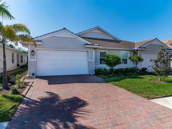 1077 Tranquil Brook Dr, Naples, FL 34114