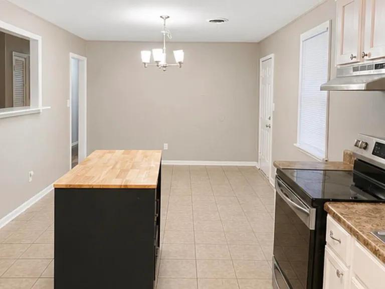 3717 Stockholm Dr — Photo 4