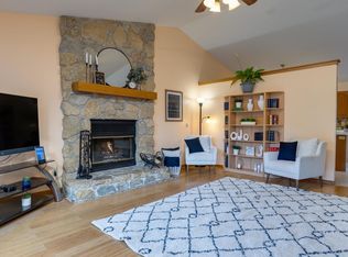 6422 Westin Dr, Madison, WI 53719