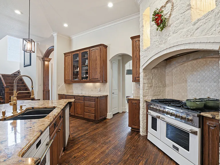 3417 Madison Ct — Photo 9