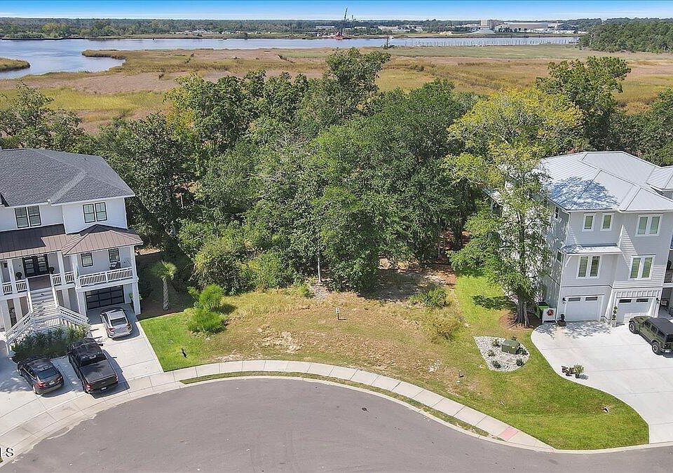 1st image of 1511 Riverview Terrace LOT 80