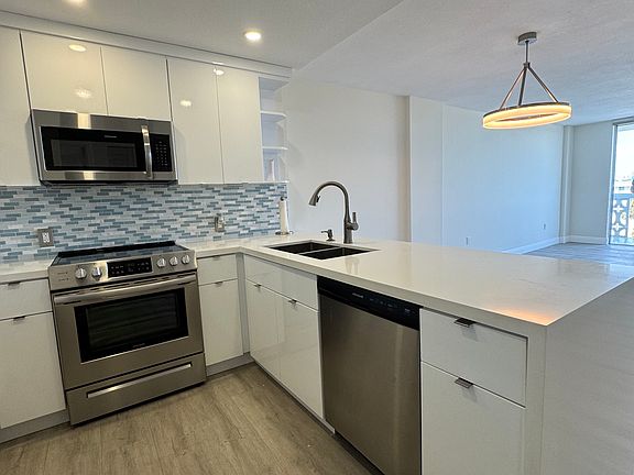 5th image of 13155 Ixora Ct APT 509