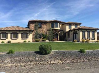 16511 Fairview Loop, Kennewick, WA 99338