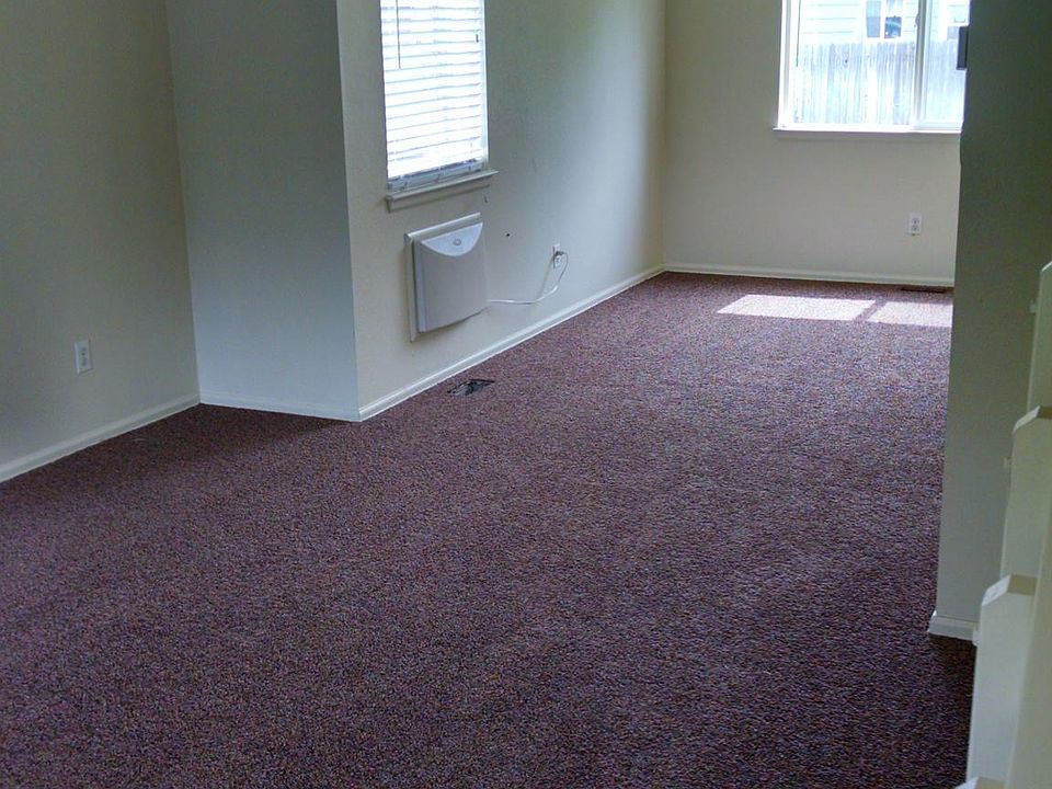 2nd image of 1620 W 135th Way
