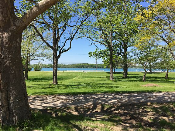 Private Rd - Water View