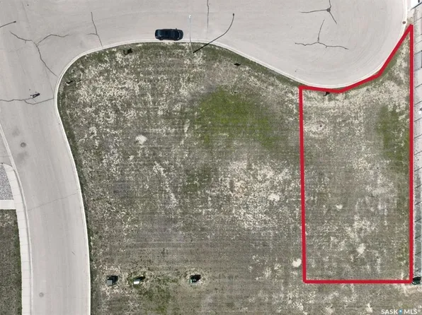 18 Copper Ridge COVE, Moose Jaw, SK S6H 4R1