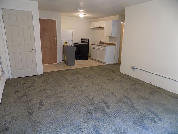 2nd image of 618 Versailles Ave #15